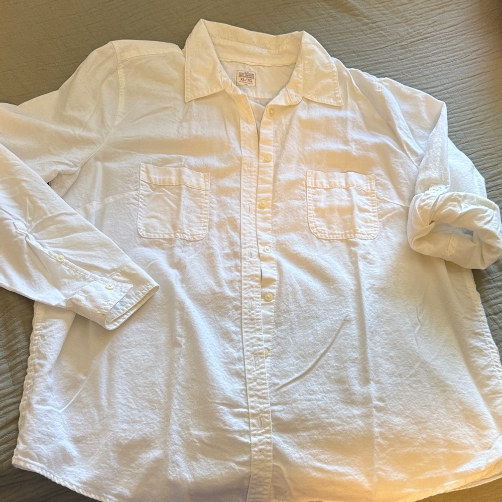 GAP Off-White Fitted Boyfriend Shirt